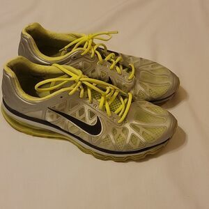 Nike airmax men's running shoes size 13